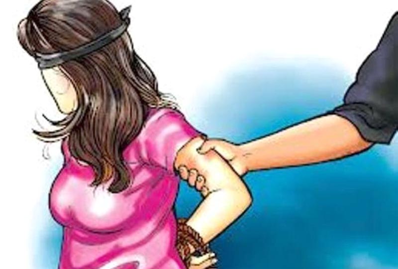 नात्‍याने मामा…पण अल्पवयीन मुलीवर वाईट नजर… कपडे घेऊन देण्याच्या आमिषाने नेले पळवून!, सोयगावची खळबळजनक घटना