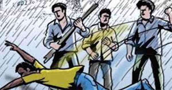 टवाळखोरांनी हद्दच केली... शाळेबाहेरच दहावीतील विद्यार्थिनीची छेड, भावाने जाब विचारल्याने फायटरने केले रक्तबंबाळ!; वैजापूर तालुक्यातील खंडाळ्याची संतापजनक घटना