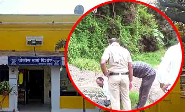 शेतात पुलाचा काही भाग; शेतकरी-अभियंत्यात जुंपली, धक्काबुक्की होताच शेतकऱ्याने पिले विष!, कन्नडची धक्कादायक घटना