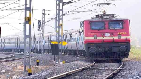 वैद्यकीय क्षेत्रातील लोकांसाठी रेल्वेमध्ये शेकडो जागा रिक्त, पगार ₹४४००० पेक्षा जास्त, फॉर्म कसा भरायचा ते जाणून घ्या...