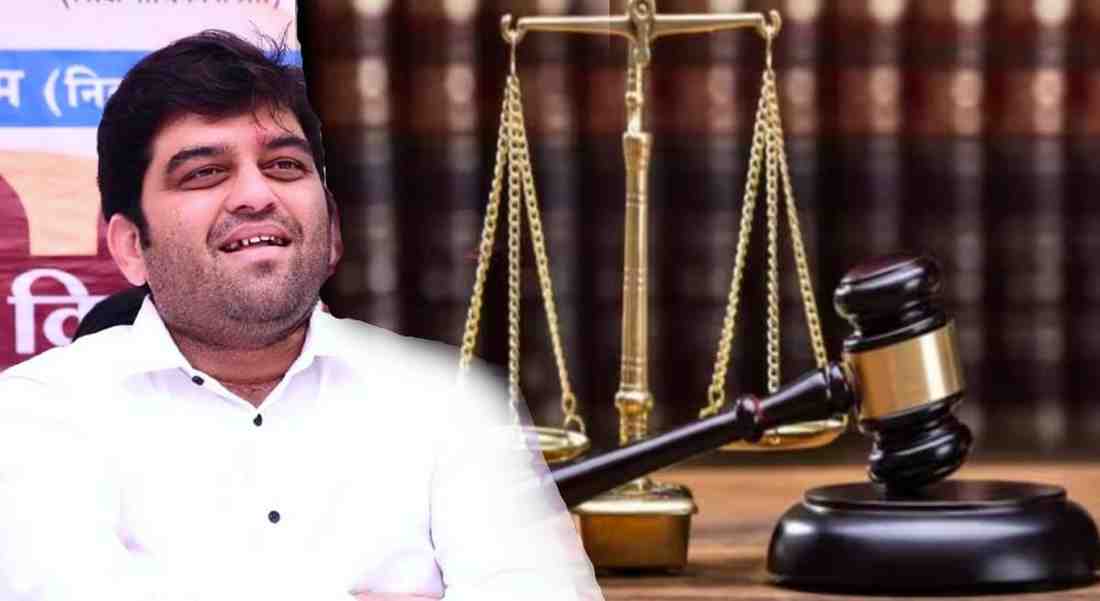 माजी आमदार हर्षवर्धन जाधव यांना कारावासाची शिक्षा, पोलीस निरीक्षकाच्या गालात मारल्याचे प्रकरण