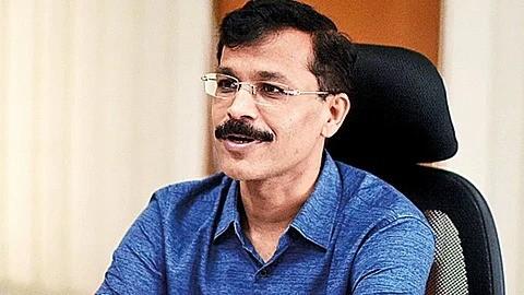 तुकाराम मुंढे यांची २३ व्यांदा बदली!, मंत्रालयात अपंग कल्याण विभागाच्या सचिवपदी काम करणार, १९ वर्षांत इतक्या बदल्या होणारा राज्‍यातील पहिलाच अधिकारी