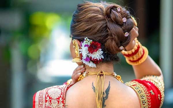 तुम्ही बजाजनगरच्या ‘आश्विनी लक्ष्मण शिंदे’ला ओळखता का?,लगेच गेवराई पोलिसांना कळवा!, लग्नाच्या नावाखाली साध्याभोळ्या कुटुंबाला घातलाय २ लाखांचा गंडा!!