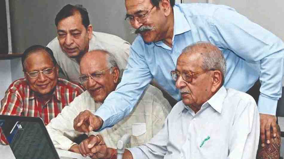 पेन्शनसाठी आता पडणार नाहीत चकरा, संपूर्ण प्रक्रिया समजून घ्या...