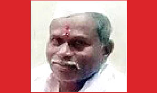 शेडचा दरवाजा उघडताच फुत्कार टाकत नागाने कपाळाच्या मध्यभागी घेतला चावा!; शेतकऱ्याचा तासभरातच तडफडून मृत्‍यू!!, सोयगाव तालुक्‍यातील घटना