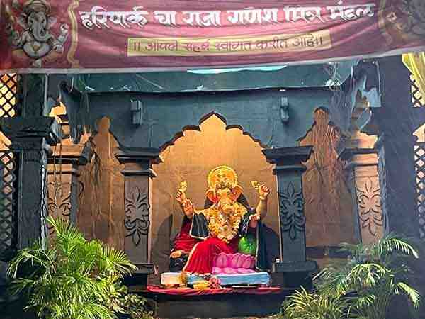 पडेगावच्या ‘हरि पार्कचा राजा’ गणेशोत्सव मंडळाने साकारलाय महाबळेश्वरच्या 'या' मंदिराचा अनोखा देखावा, पाहण्यासाठी होतेय गर्दी!!