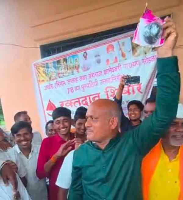 काय सांगता... १० रुपयांची भांडे घासणी चक्क ११ हजारांना घेतली विकत!, गंगापूरच्या शिरेगावमध्ये असं काय घडलं...