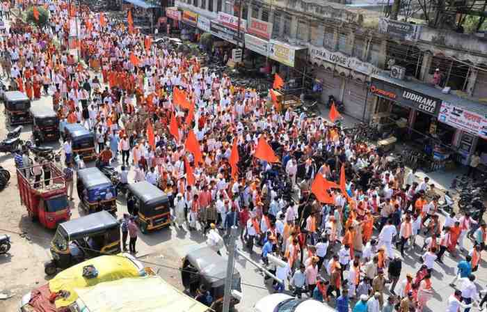 मी पॅकेजचं समर्थन करतो, फक्‍त तुम्ही... उद्धव ठाकरेंनी सरकारपुढे ठेवला पर्याय!;  छ. संभाजीनगरात ठाकरे गटाचा हंबरडा मोर्चा