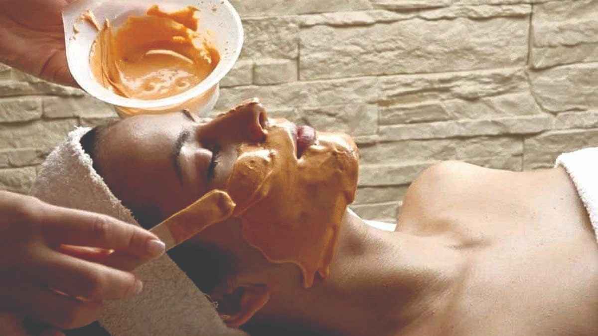 मसूर दाळीत मिसळा हा गोड पदार्थ, खोलवरची घाण अक्षरशः ओढून काढेल, चेहऱ्यावर आणेल चमक!