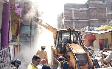 पैठण गेट भागातील ११८ अतिक्रमणांवर चालला बुलडोझर!, आज पडेगाव रोड-एमजीएम गोल्फ क्लब रस्त्यावर पाडापाडी