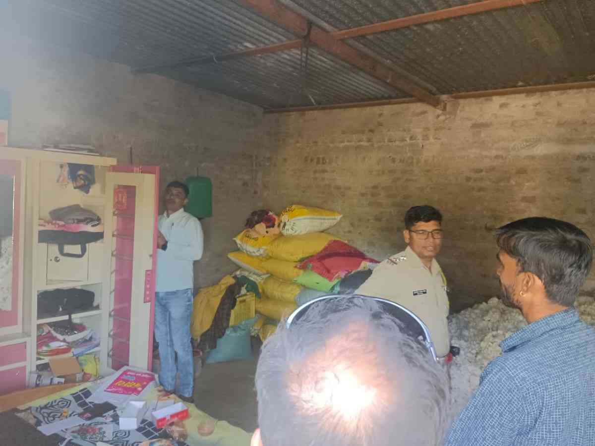 भरदिवसा साडेतीन लाखांची घरफोडी!; गंगापूर तालुक्यातील घटना