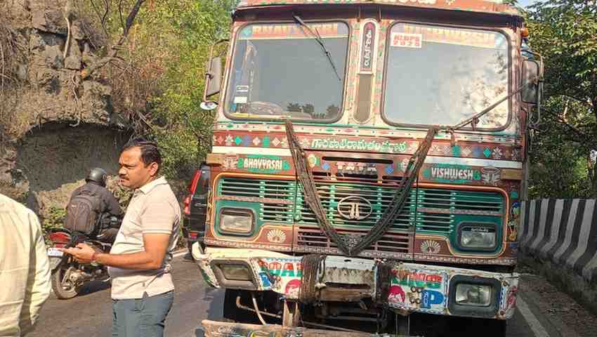 वैजापूर, सिल्लोड, पैठण तालुक्यात ३ अपघातांत ३ जणांचा मृत्यू, ४ गंभीर जखमी