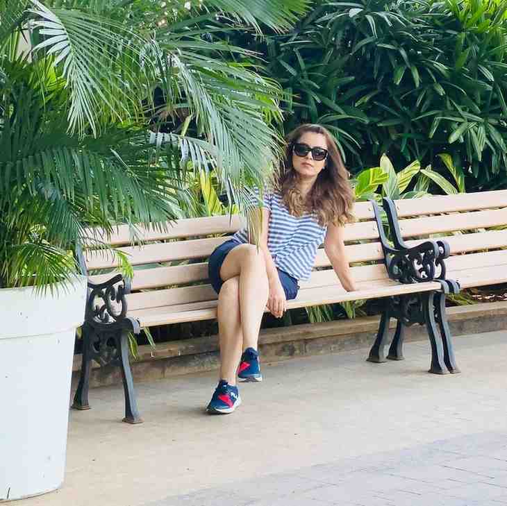 BEKIND..foreveryoneuknowisfightingabattleuknownothingaboutkindnessgreenery