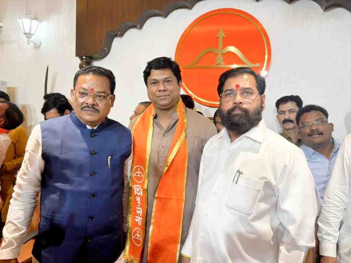मनसे-ठाकरे गट युती होताच, हिंदुत्वाच्या मुद्द्यावर जिल्हाध्यक्ष सुमित खांबेकर शिंदे गटात, सूरडकर-गौडा भाजपमध्ये!
