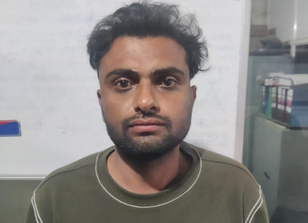 सिल्कमिल कॉलनीत मोठी कारवाई; कुख्यात ड्रग्ज तस्कर शेख मिजान गजाआड!