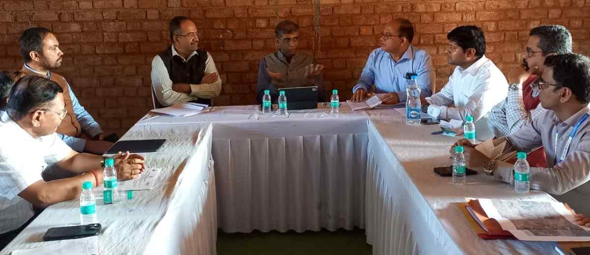 वेरूळ- घृष्णेश्वर विकास आराखड्याची कामे मुदतीत पूर्ण करा; अप्पर मुख्य सचिव बी. वेणू गोपाल रेड्डींनी दिला अल्टिमेटम