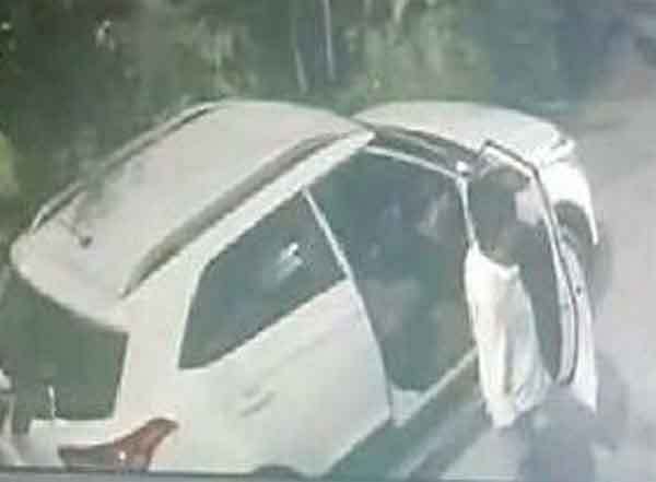 छत्रपती संभाजीनगरात हायटेक पद्धतीने महागड्या कार चोरणारी टोळी!; आणखी दोन महागड्या कार केल्या गायब... कसे करतात चोरी, काय आहे तंत्रज्ञान...