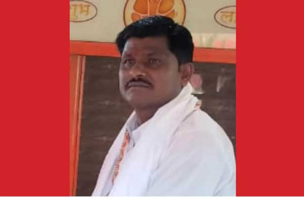 गंगापूरची हृदयद्रावक घटना : शेकडोंचे प्राण वाचवणाऱ्या रुग्णवाहिका चालकाचा हार्टॲटॅकने मृत्य!; भाच्याच्या हळदी कार्यक्रमात मनसोक्त नाचले, घरी येऊन झोपले, पुन्हा उठलेच नाहीत...