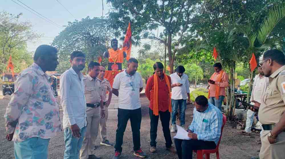 वाळूज MIDC त अनधिकृतरित्या पुतळा बसवला, गुन्हा दाखल