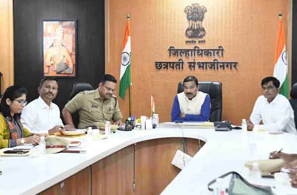 अपघातप्रसंगी मदत करणाऱ्यांना चौकशीचा ससेमिरा नाही, उलट बक्षीस देणार!; छत्रपती संभाजीनगरमध्ये राबविणार ‘राह-वीर’ योजना, जिल्हाधिकारी काय म्हणाले...