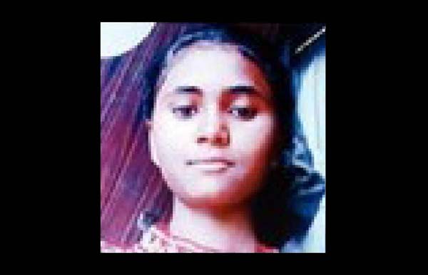 १७ वर्षीय मुलीची राहत्या घरात गळफास घेऊन आत्‍महत्‍या, कन्नड तालुक्यातील धक्कादायक घटना