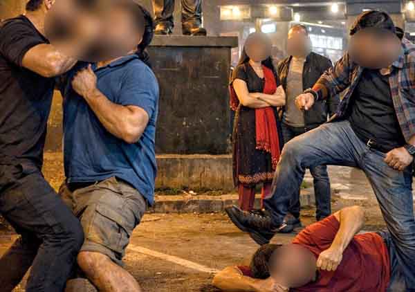 चक्रावणारी घटना, दोन मित्र, कार, महिला, तिचे मित्र अन्‌ लूट... जयभवानीनगर ते सिडको चौकापर्यंत ते घडलं ते अचंबित करणारे... कसं घडलं ते विस्ताराने वाचा...