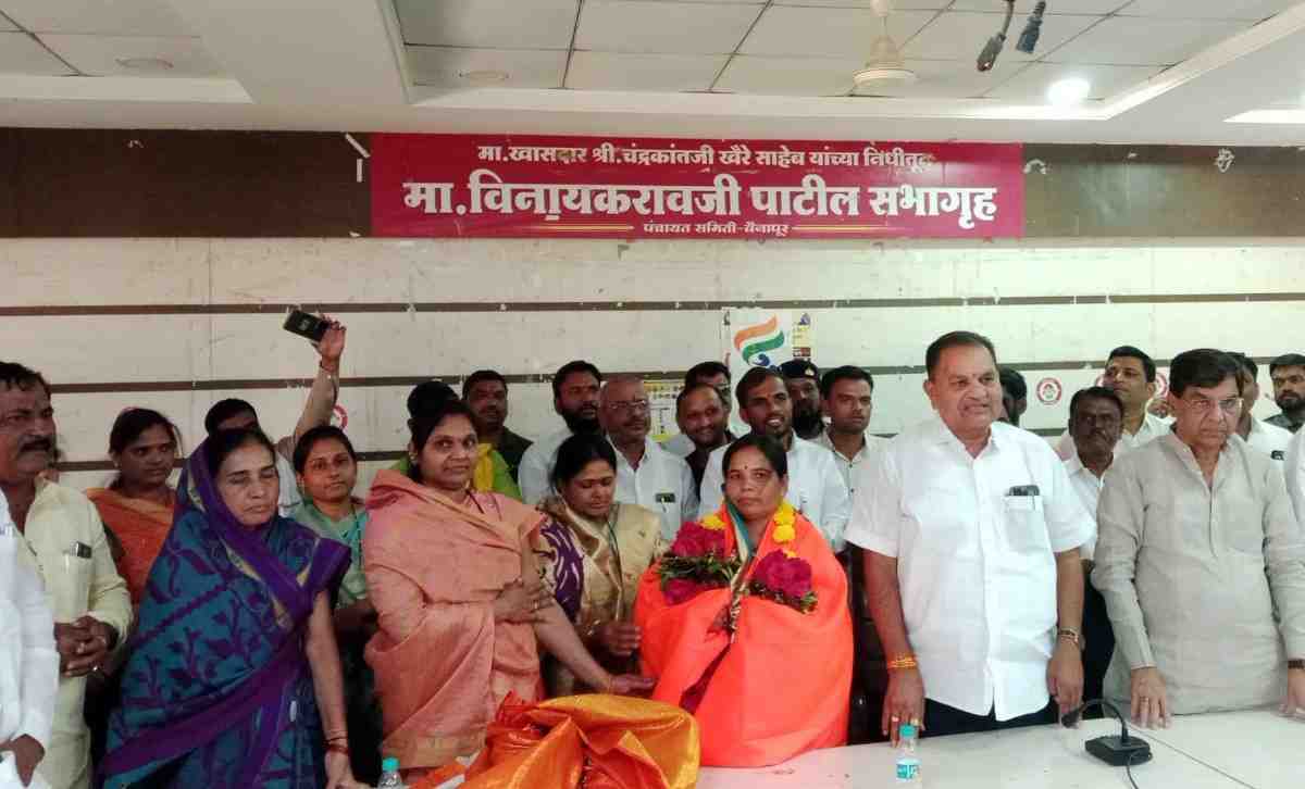 वैजापूर पंचायत समिती सभापतिपदी शिंदे गटाच्या वंदना शिंदे, उपसभापतिपदी शरद पवार गटाच्या सोनाली जाधव