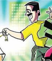 मयूर पार्कमध्ये मंगळसूत्र चोरट्यांचा थरार : विवाहितेची लाखाची सोनसाखळी हिसकावून दुचाकीवरून ठोकली धूम!