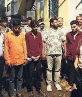 लातूर-छत्रपती संभाजीनगर ड्रग्ज पुरवठ्यातील मुख्य दुवा शाहीद अलीला अटक, चंपा चौकात चारही तस्करांची पोलिसांनी धिंड!!