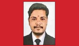 गिरजादेवीच्या दर्शनानंतर परत निघाले, कार झाडावर आदळून युवकाचा मृत्यू, तिघे गंभीर जखमी, ममनापूर फाट्याजवळील दुर्घटना