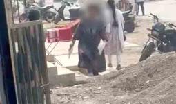 वाळूज एमआयडीसीतील शिंदे गटाच्या उमेदवाराने शिक्षक जुंपले प्रचाराला!; व्हिडीओ व्हायरल