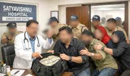 मोठी बातमी : छत्रपती संभाजीनगरच्या प्रसिद्ध डॉक्टरकडून खंडणी स्वीकारताना तिघे अटकेत!; खऱ्या नोटांऐवजी पोलिसांनी दिल्या ‘चिल्ड्रन्स बँक’च्या नोटा... हडको एन १२ मध्ये सिटी चौक पोलिसांच्या कारवाईने खळबळ 