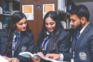 Edu News : कॉमर्सवाल्यांनी या १० पैकी किमान एक गोष्ट ताबडतोब शिका