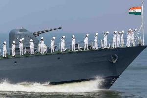 भारतीय नौदलात बना सब-लेफ्टनंट, १० शाखांत रिक्त जागा, मासिक पगार ₹१.२५ लाख