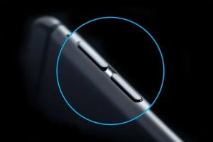 स्मार्टफोनवरील व्हॉल्यूम बटणे केवळ आवाज वाढवणे, कमी करण्यासाठी नाहीत... अनेक कामांसाठीही करू शकतात उपयोग!