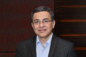 Good News : आंतरराष्ट्रीय कीर्तीचे रोबोटिक सांधेरोपण तज्‍ज्ञ डॉ. नरेंद्र वैद्य उद्या, १२ मार्चला छत्रपती संभाजीनगरात