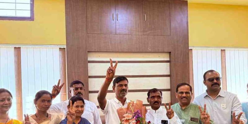 छत्रपती संभाजीनगर पंचायत समिती निवडणुकीत अंबादास दानवेंचा राडा, तरीही भाजपने फडकवला भगवा!; भाजप उमेदवाराची कॉलर पकडून माजवली दहशत