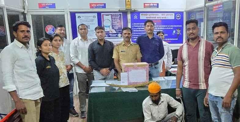 कांचनवाडीत तलवारीने दहशत माजवणाऱ्या युवकावर पोलिसांनी घातली झडप!, व्हॉट्‌स ॲप चॅटिंगमध्ये झाला धक्कादायक उलगडा...